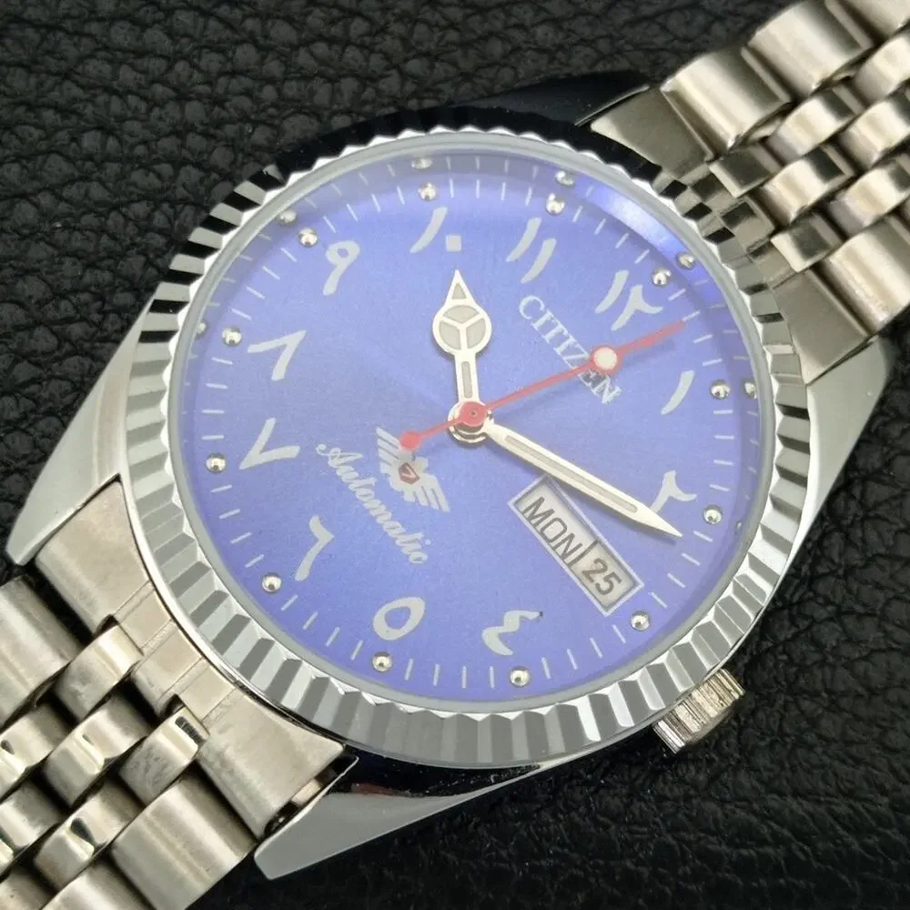 Vintage 1991 Citizen Automatic Mens Silver Watch W/daydate & Blue accents